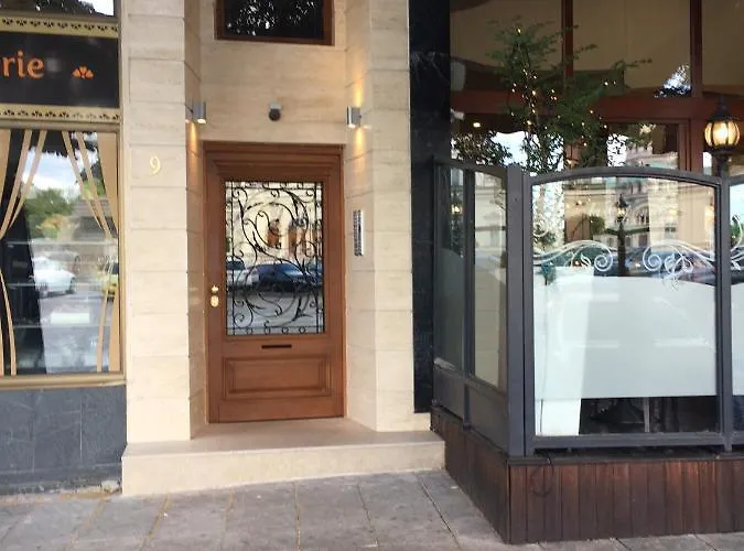 Parliament - Center Luxury *