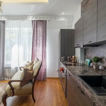 Parliament - Center Luxury Apartament Sofia