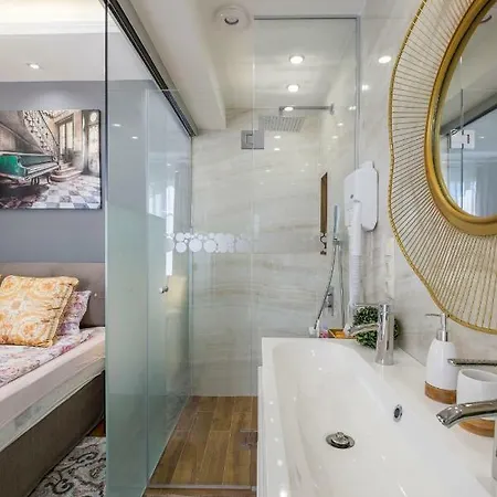 Parliament - Center Luxury Appartement