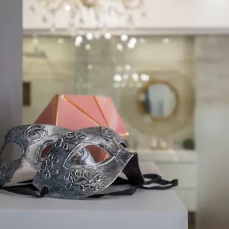 Parliament - Center Luxury *