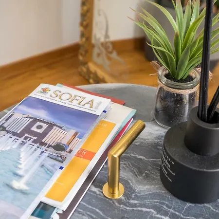 Parliament - Center Luxury Apartament