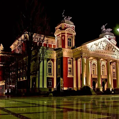 Parliament - Center Luxury Lägenhet Sofia