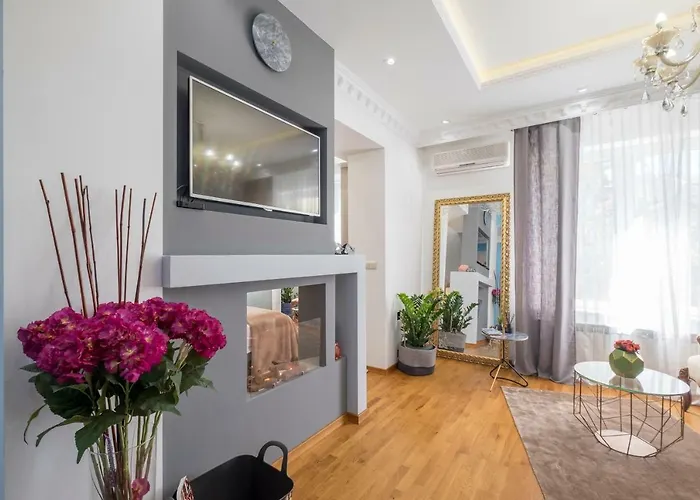 Parliament - Center Luxury *