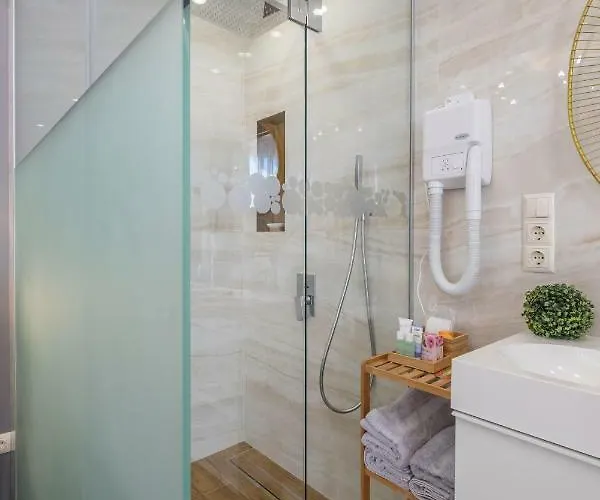 Parliament - Center Luxury Lejlighed