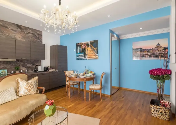 Parliament - Center Luxury *