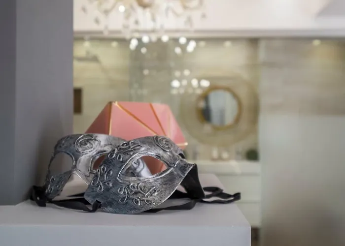 Parliament - Center Luxury *