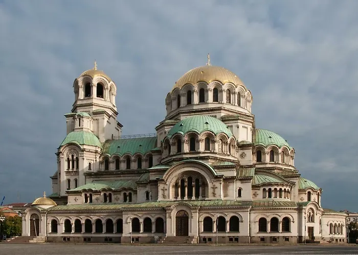 Parliament - Center Luxury