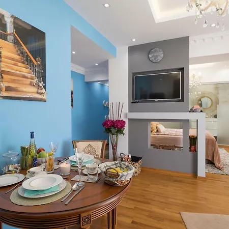 Parliament - Center Luxury Apartament *