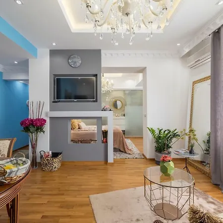 Parliament - Center Luxury Apartament *